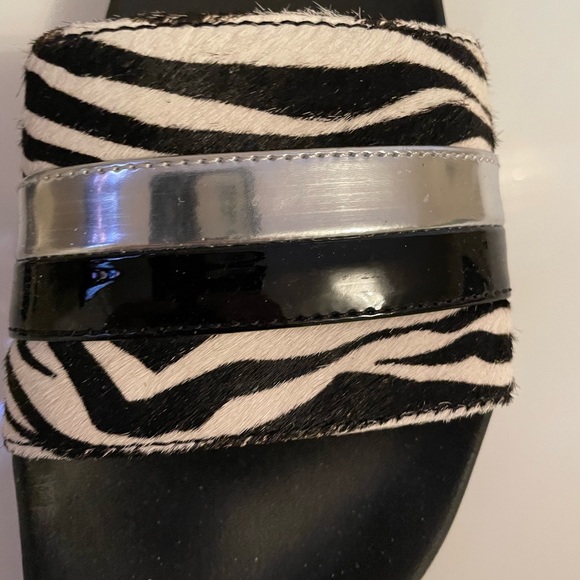 Michael Kors Slides size 8 - Picture 3 of 6